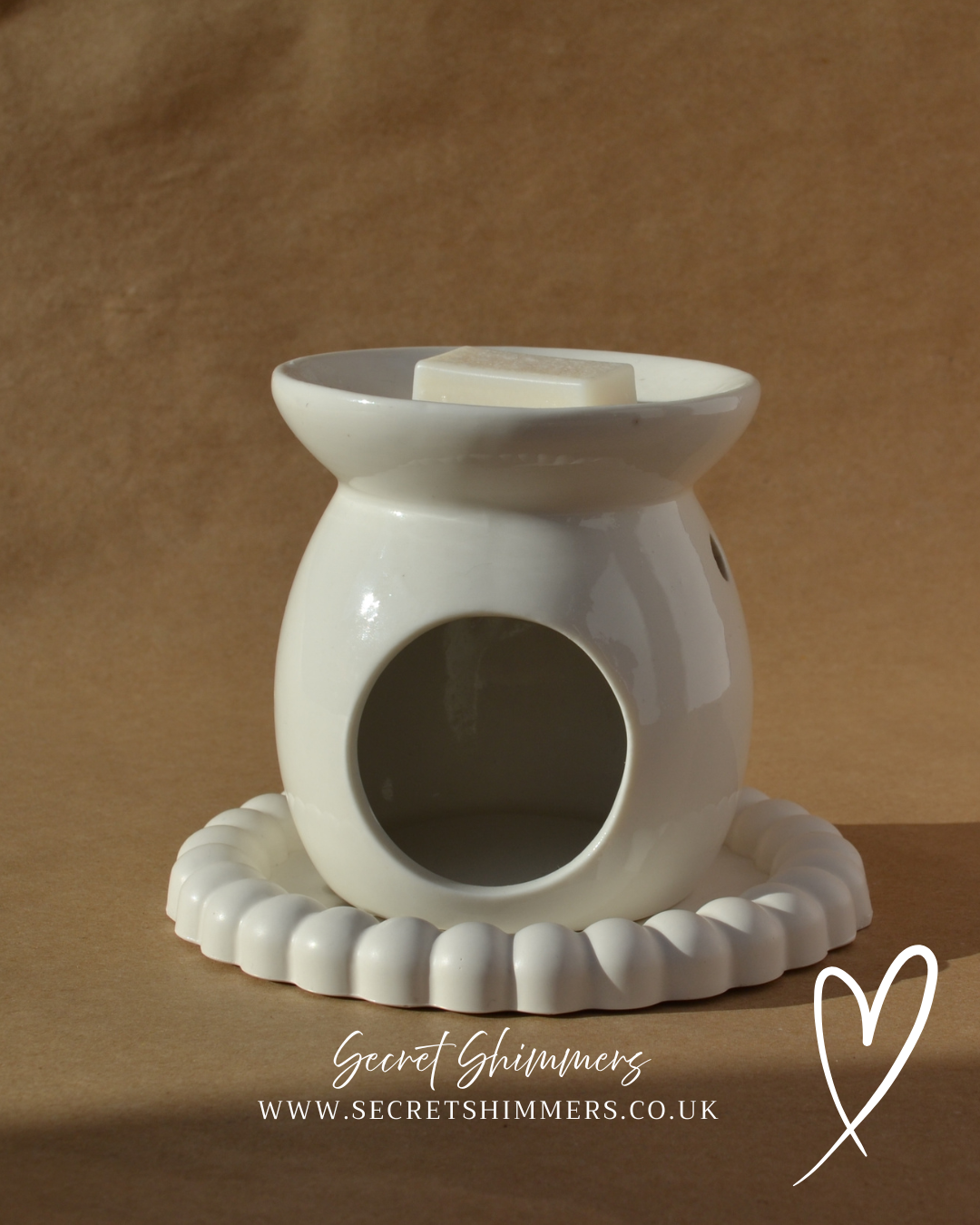 White Ceramic Wax Melt Burner – Elegant Home Fragrance Accessory | Secret Shimmers